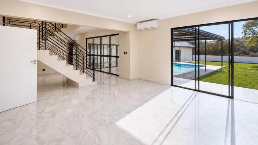 5 Bedroom Property for Sale in Meerhof North West